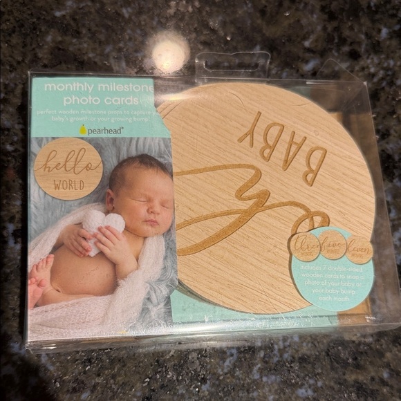 Pearhead Other - Pearhead Natural Wood Baby Milestone Cards